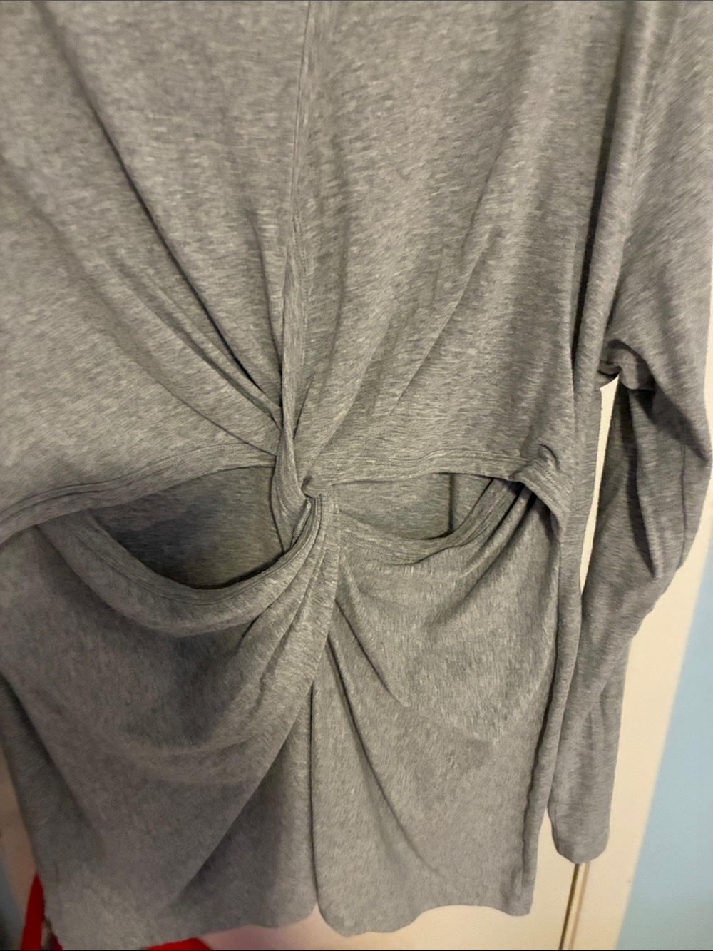 CAbi Heather Gray Twist-Back Long Sleeve Tee XL - Picture 5 of 5